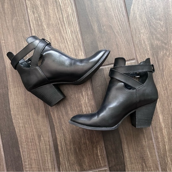 Reba KC Leather Ankle Booties in Black Sz 8.5 - Picture 4 of 10